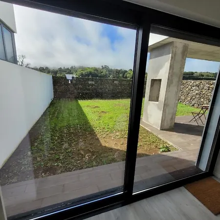 Holiday home Casa Azorinas Fenais da Luz